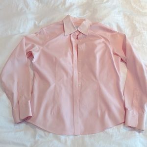 Brooks Brothers womens button down shirt in pink. Size 2